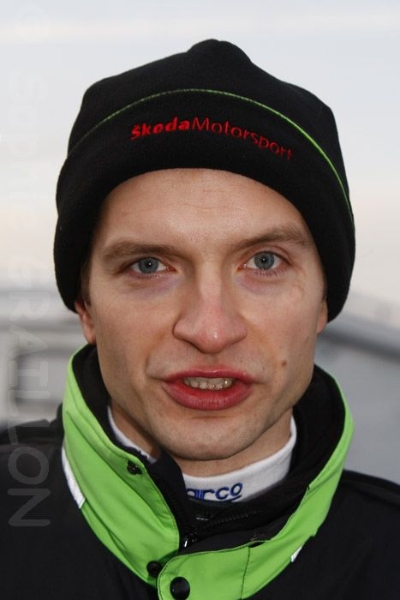 Juho Hanninen  - Valence -.jpg